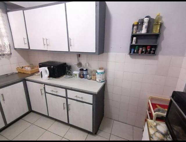 1.5 BEDROOM APARTMENT FOR SALE IN ESPLANADE